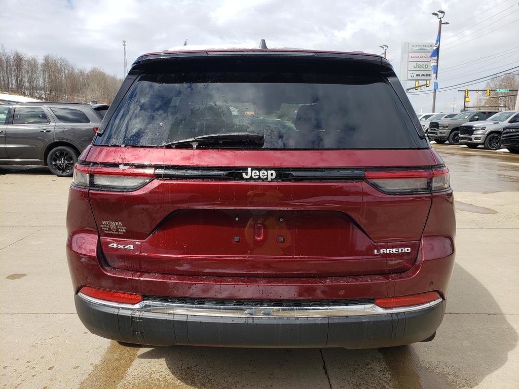 New 2025 Jeep Grand Cherokee Laredo X w/ Luxury Tech Group I image 4