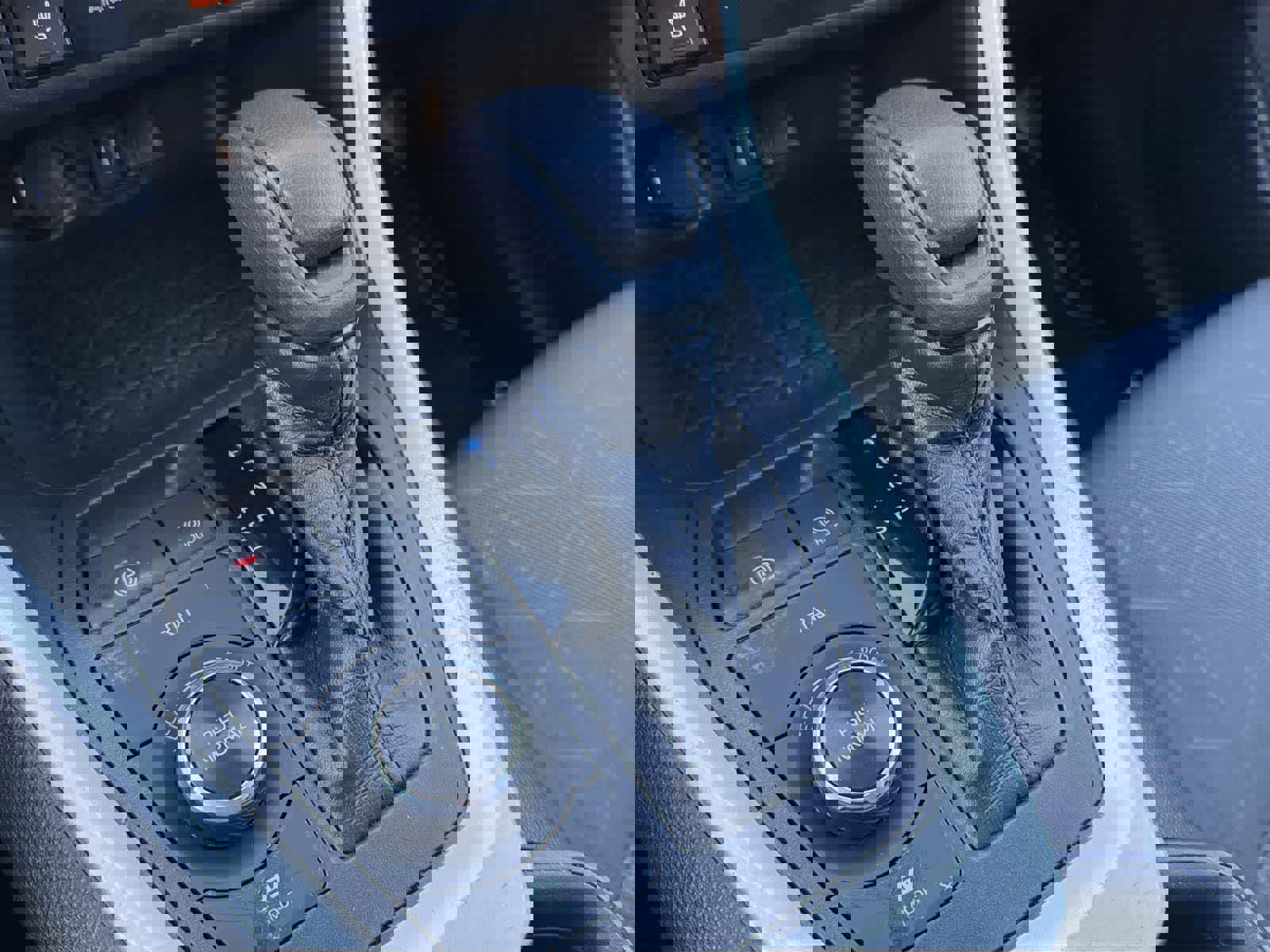 Used 2020 Toyota RAV4 XLE image 17