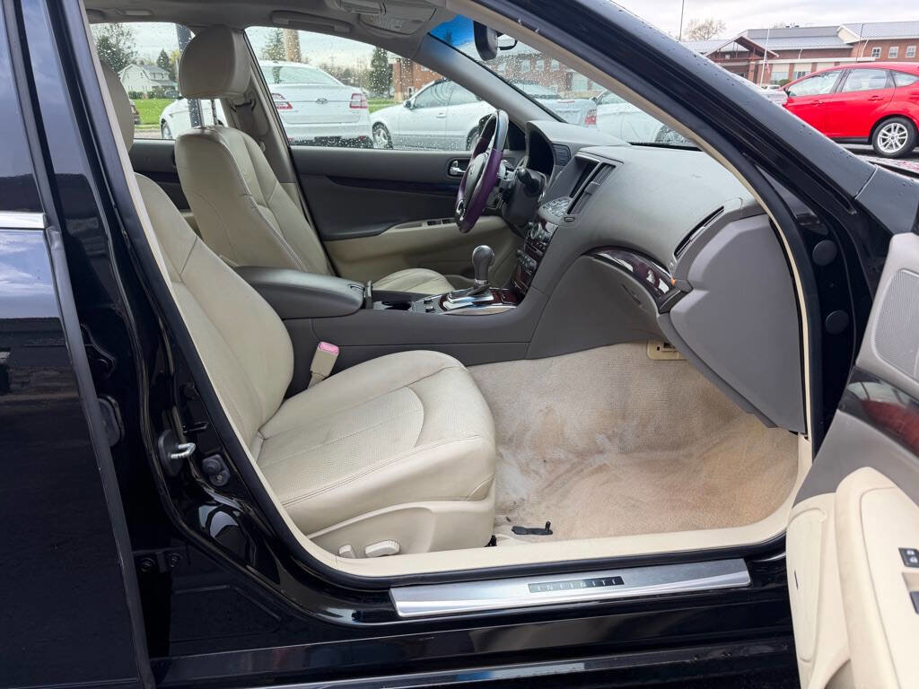 Used 2012 INFINITI G37 Journey w/ Premium Pkg image 11