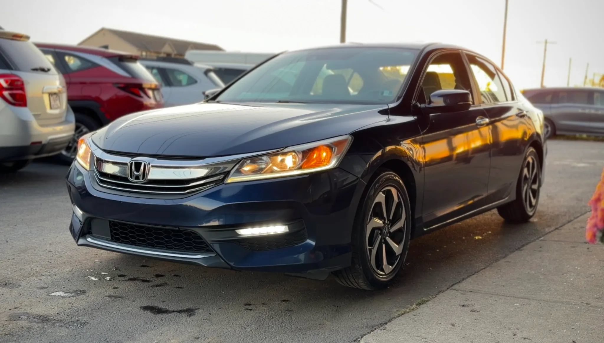 Used 2016 Honda Accord EX image 5