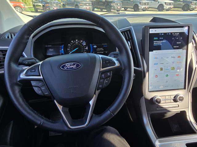 Used 2023 Ford Edge SEL AWD/4WD image 14