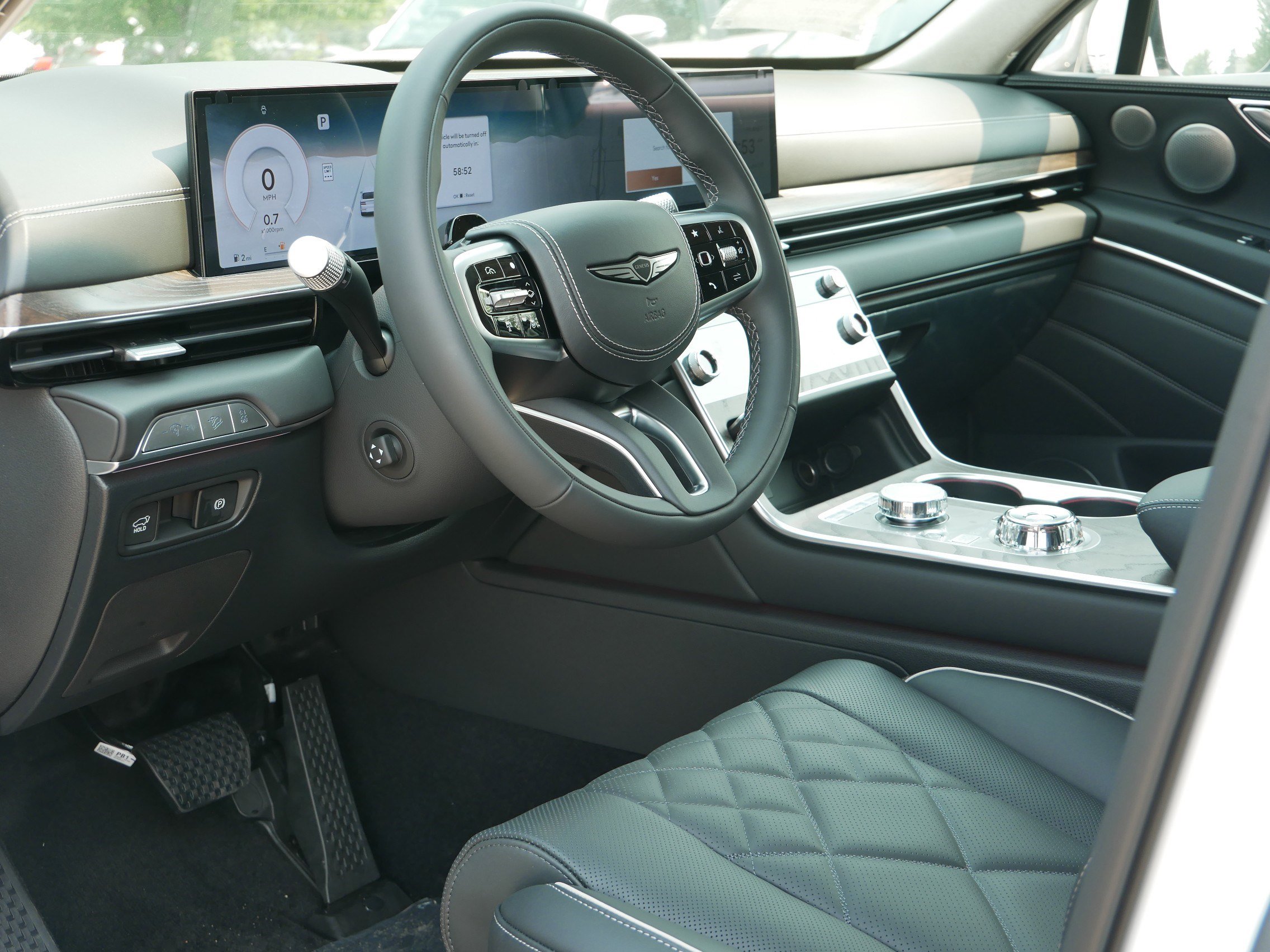 New 2025 Genesis GV80 3.5T Prestige image 4