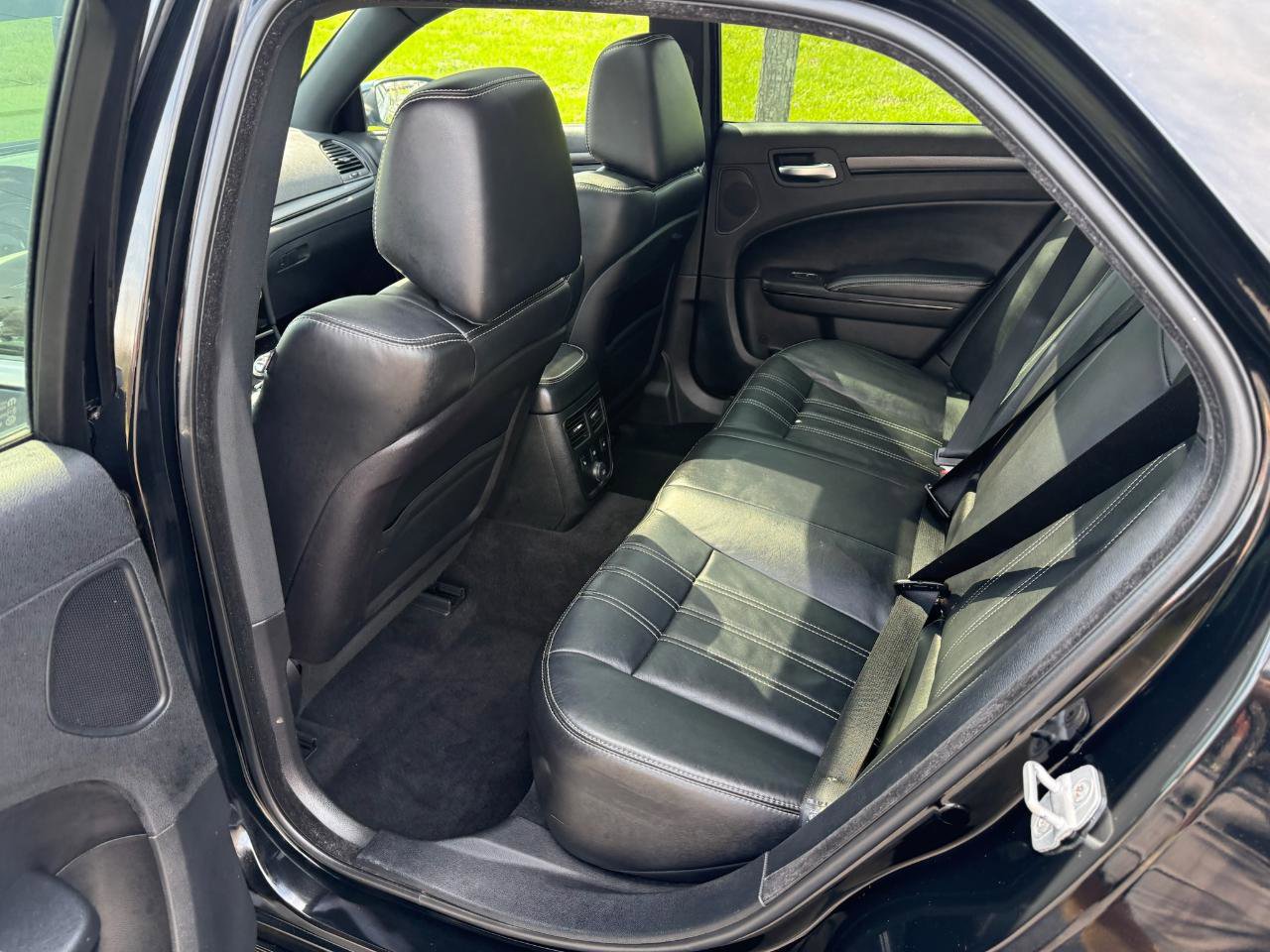 Used 2012 Chrysler 300 S w/ Luxury Group image 14