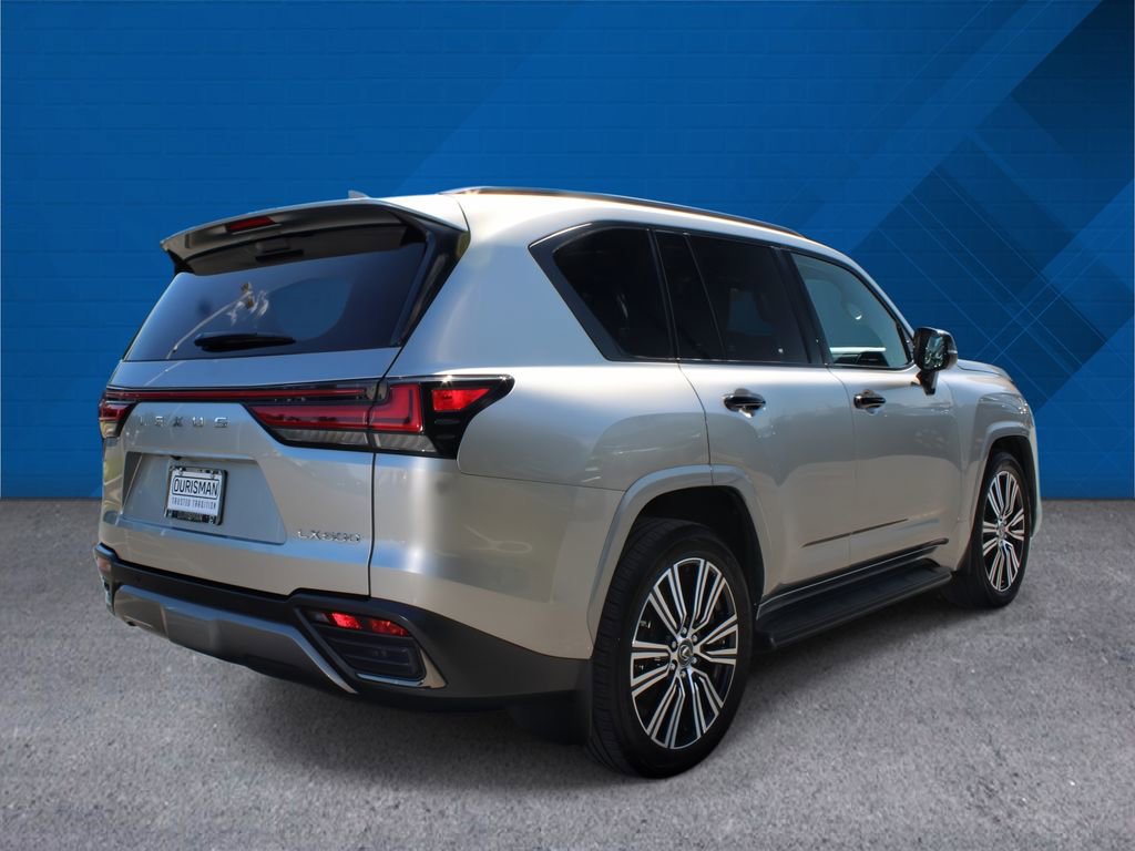 Used 2023 Lexus LX 600 4WD w/ Appearance Package image 9