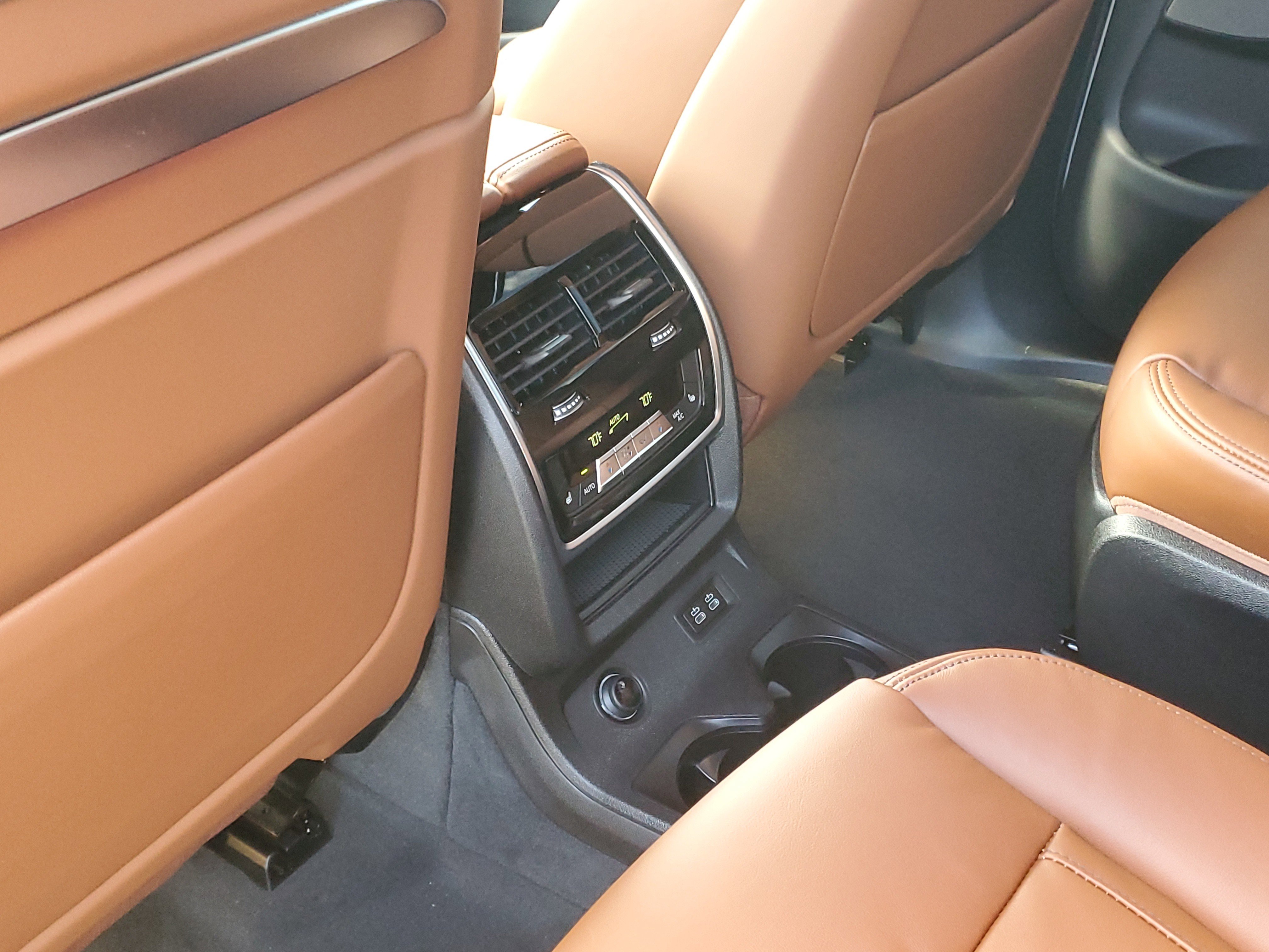 New 2026 BMW X7 xDrive40i w/ Executive Package image 25