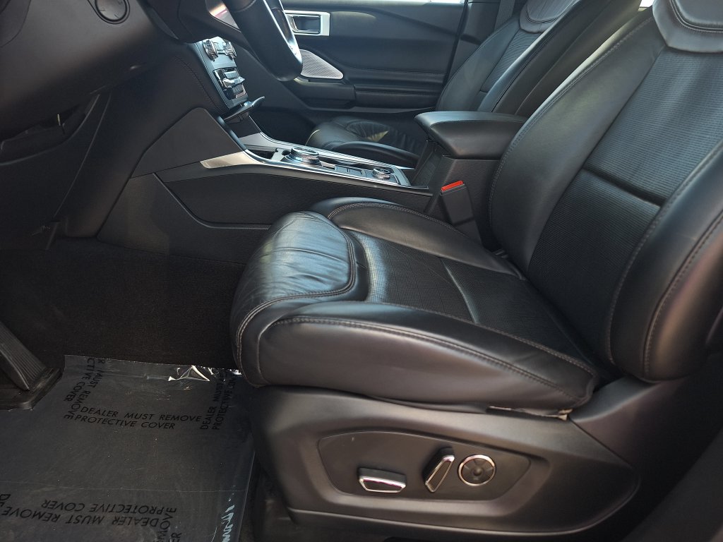 Used 2020 Ford Explorer Platinum w/ Premium Technology Package AWD/4WD image 11