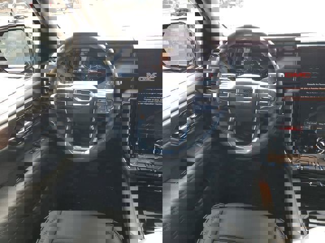 New 2026 GMC Yukon Denali image 13