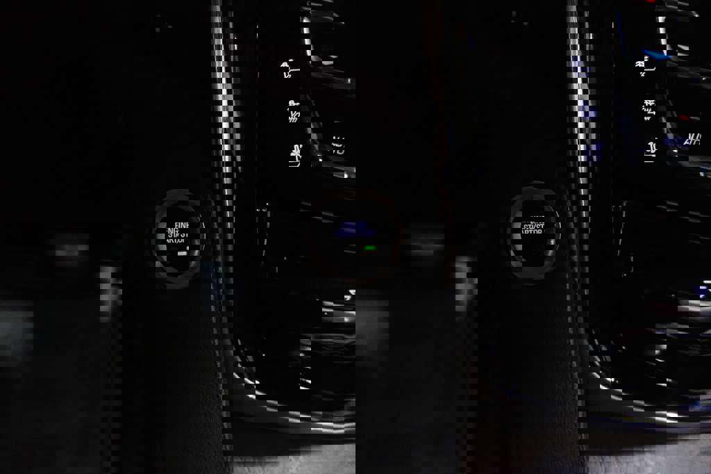 Used 2015 Cadillac Escalade ESV Premium image 32