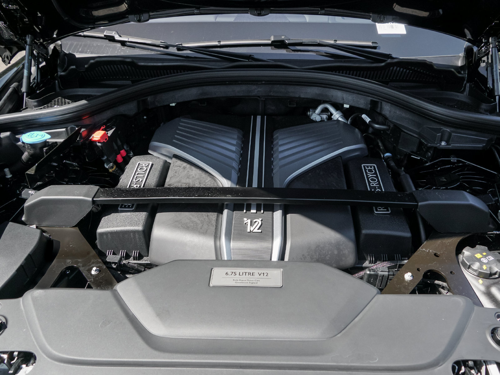 New 2027 Rolls-Royce Cullinan Black Badge AWD/4WD image 37