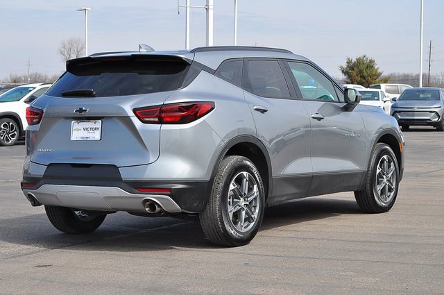Used 2025 Chevrolet Blazer LT w/ Convenience Package image 3