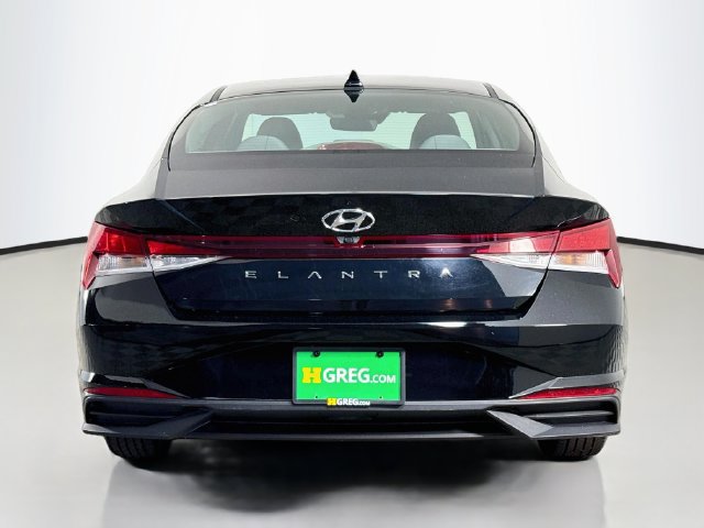 Used 2021 Hyundai Elantra SEL w/ Convenience Package FWD image 8