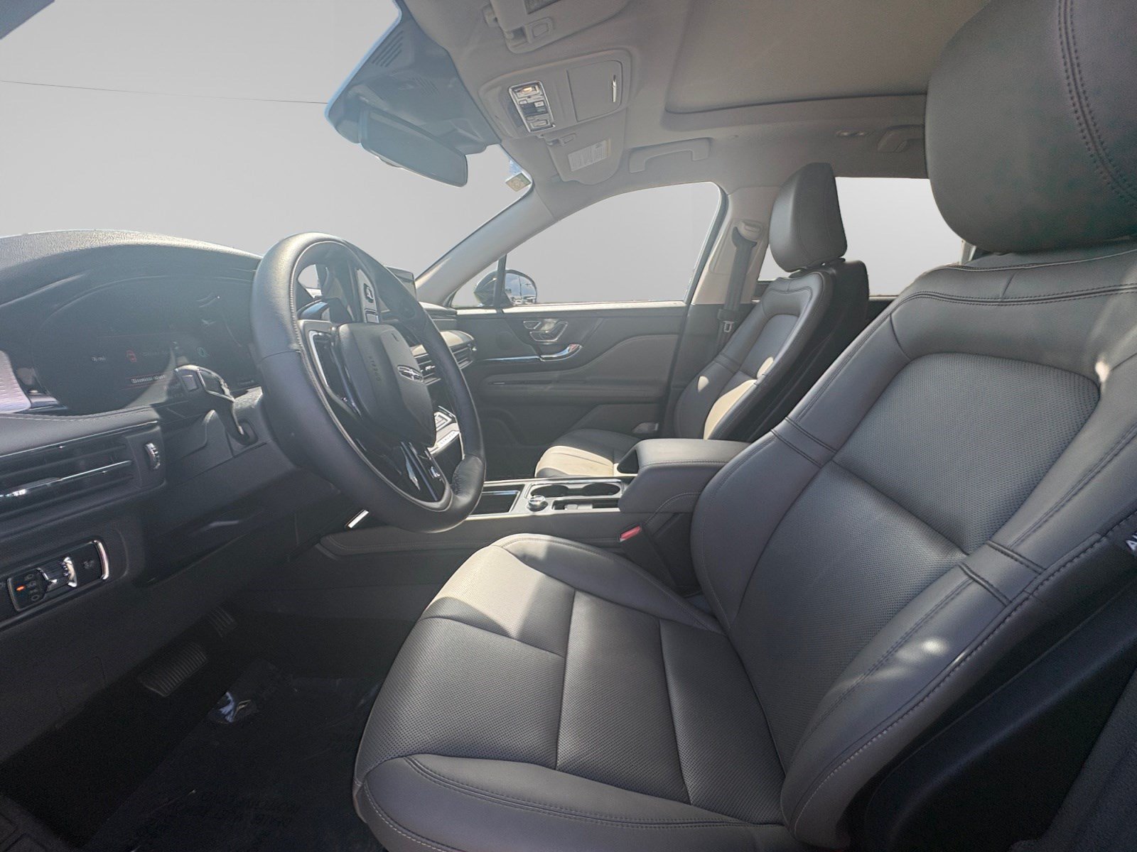 Certified 2024 Lincoln Corsair Grand Touring AWD/4WD image 9