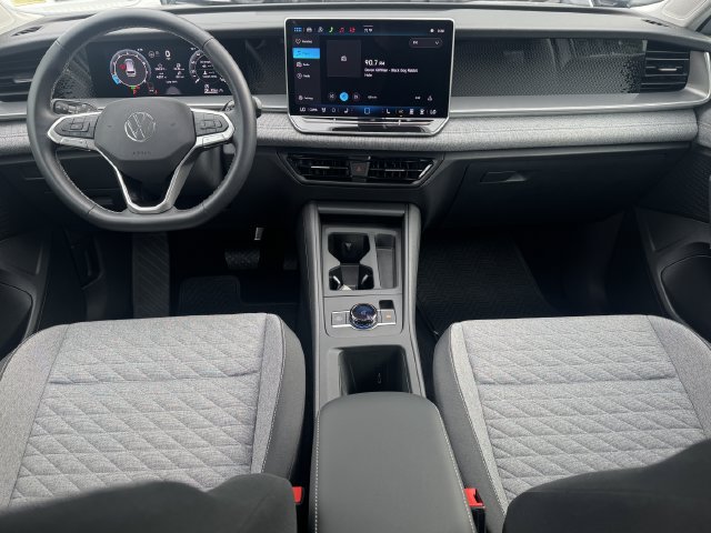 Used 2026 Volkswagen Tiguan S AWD/4WD image 17