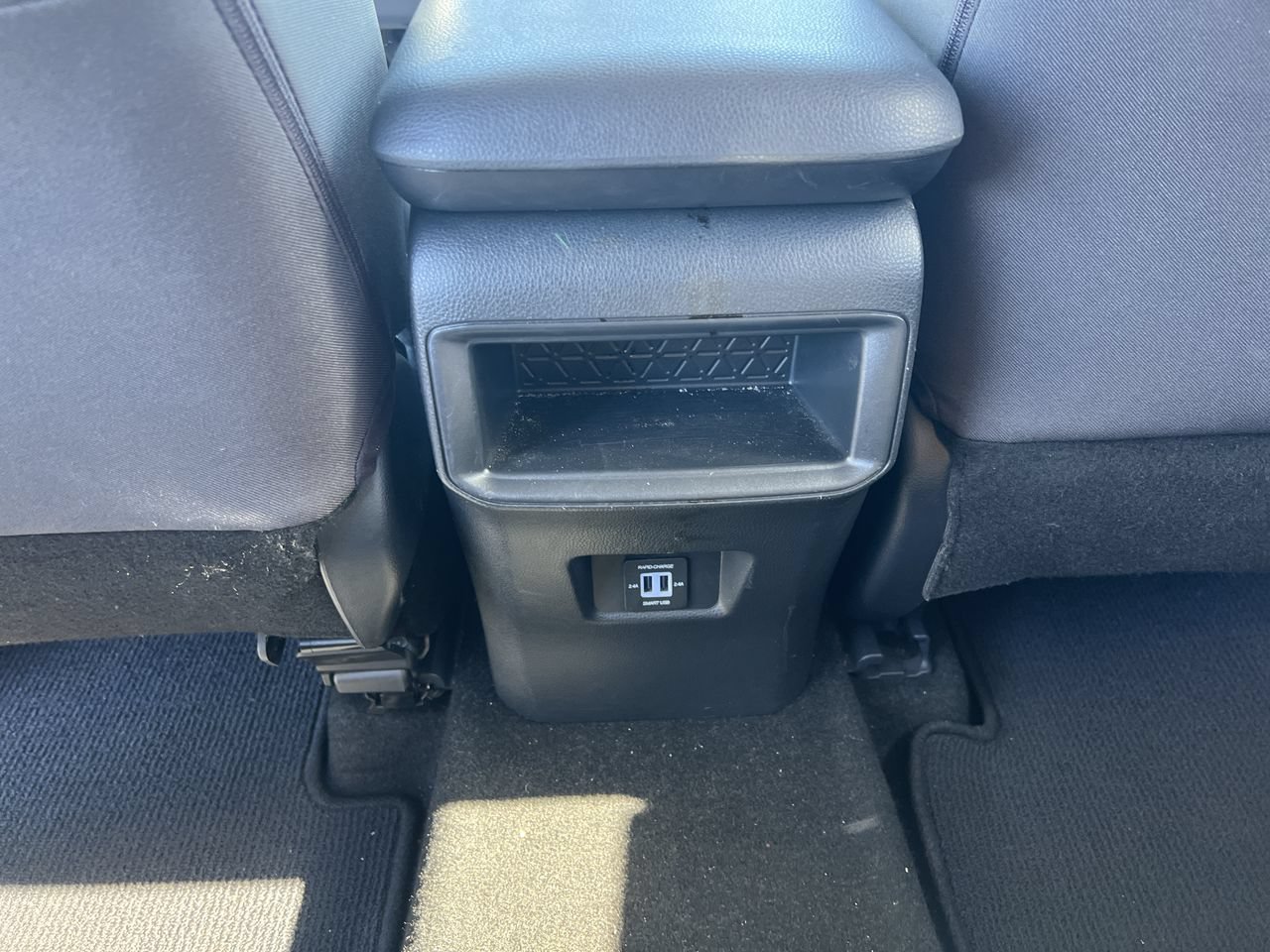 Used 2019 Toyota RAV4 LE FWD image 32