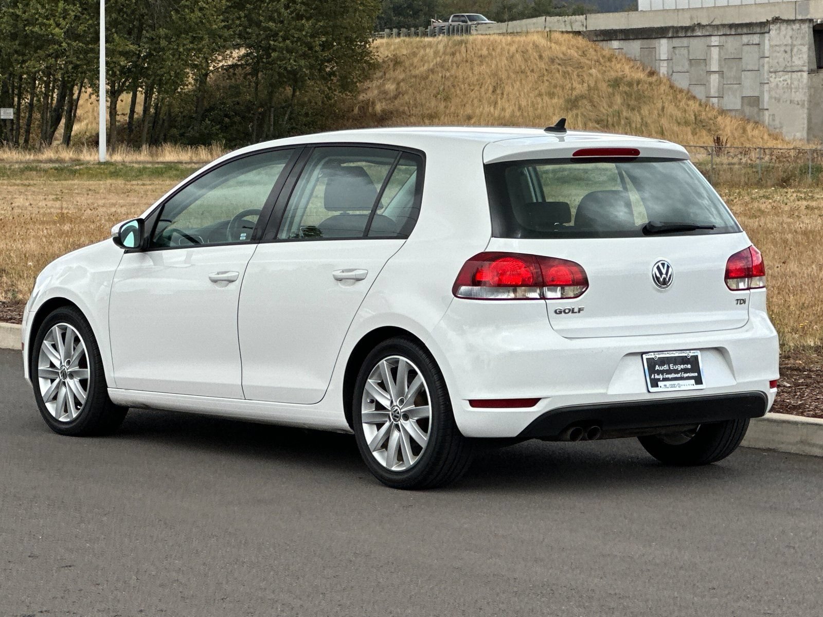 Used 2011 Volkswagen Golf TDI FWD image 5