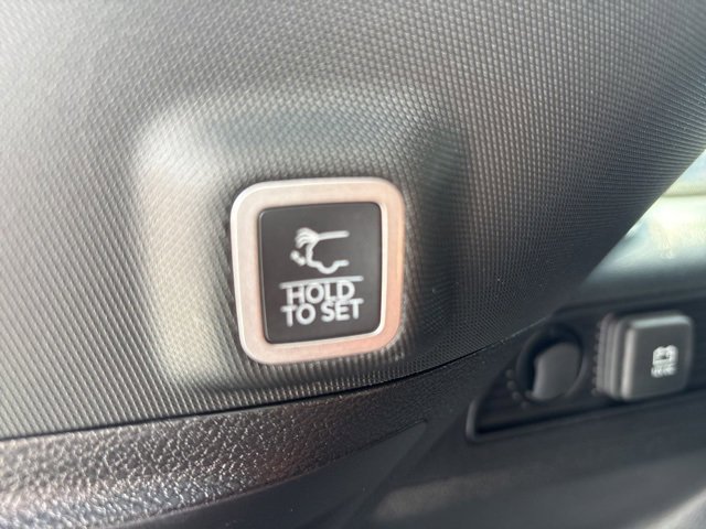 New 2025 Jeep Grand Cherokee Altitude image 22