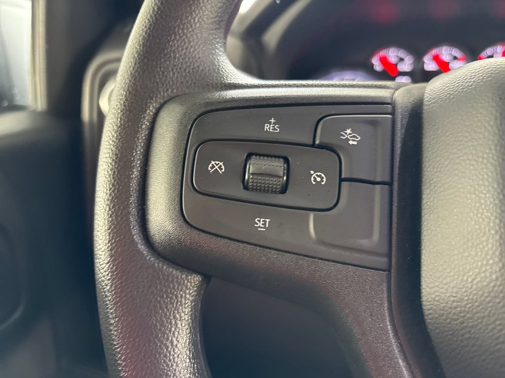 Used 2025 Chevrolet Silverado 1500 Custom Trail Boss w/ Dark Appearance Package AWD/4WD image 43