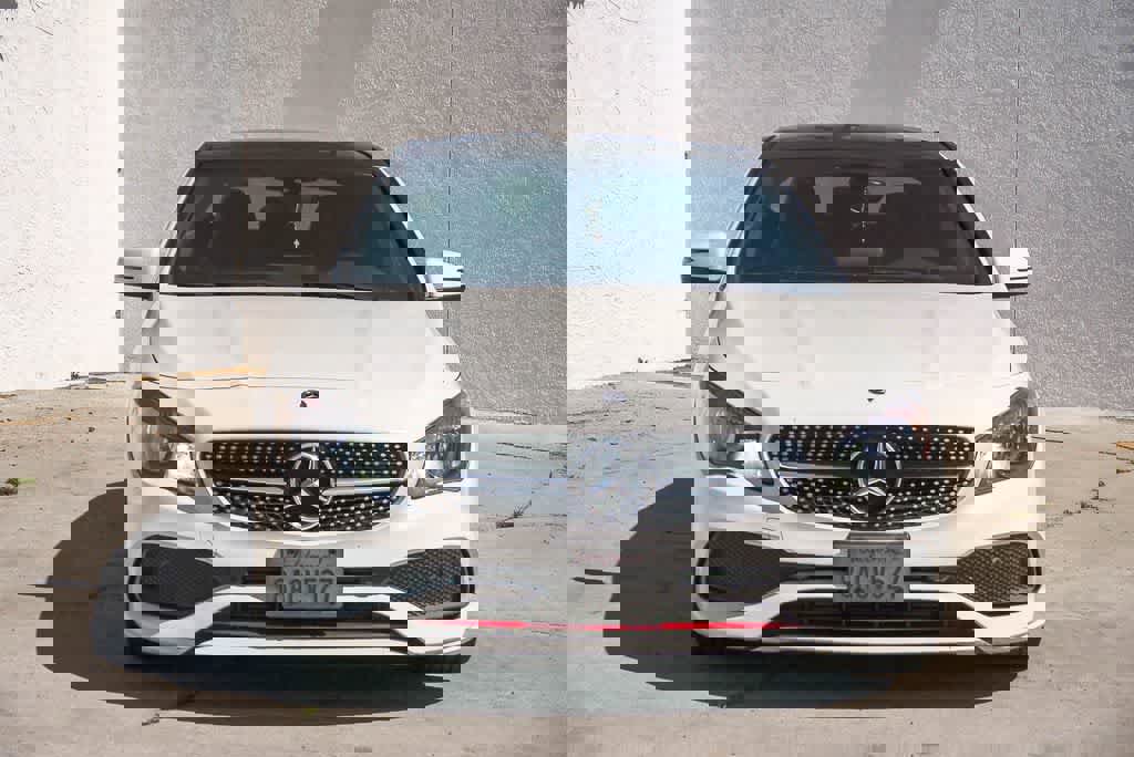 Used 2018 Mercedes-Benz CLA 250 image 2