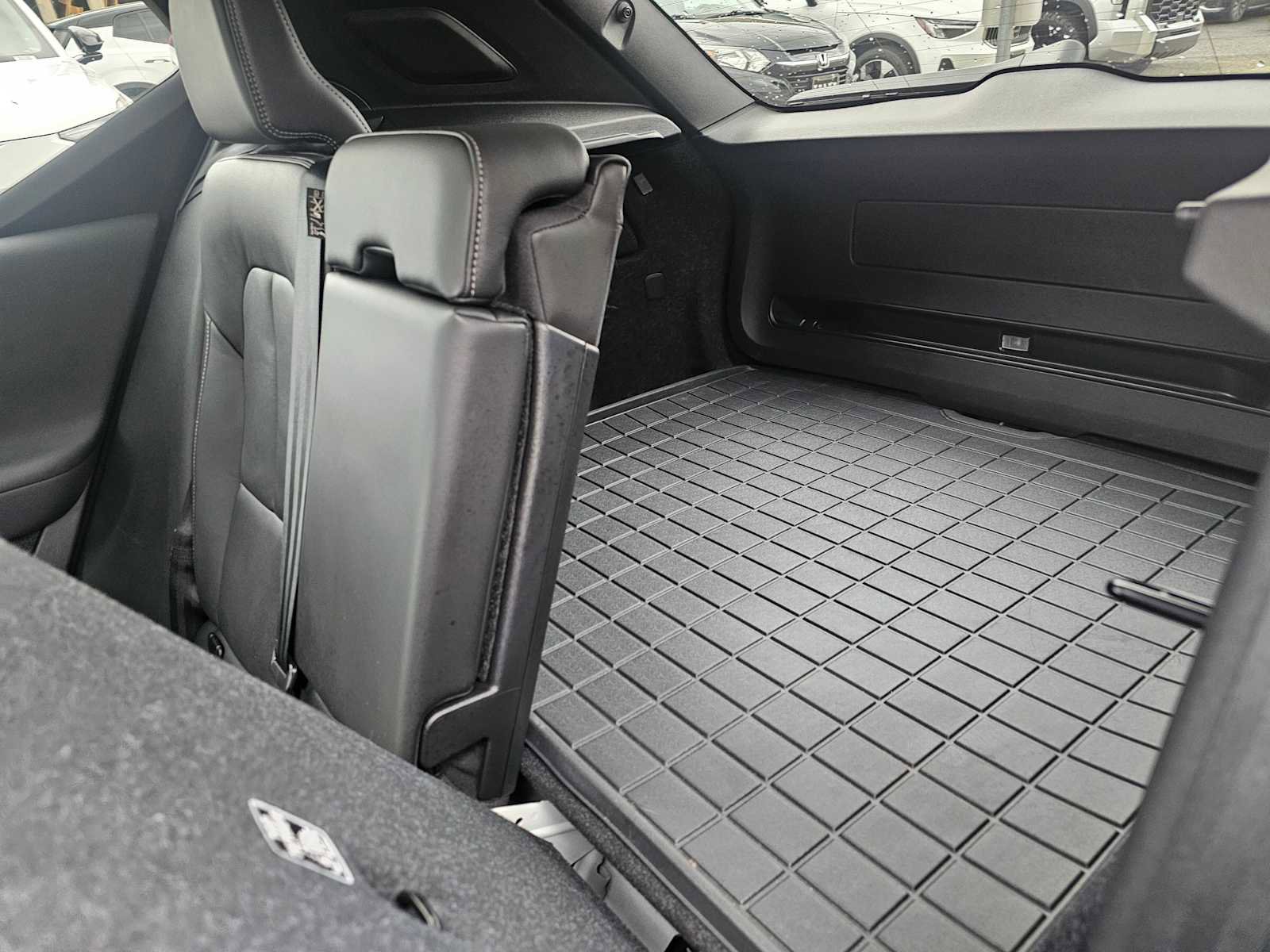 Certified 2025 Volvo XC40 B5 Core w/ Protection Package Premier image 20