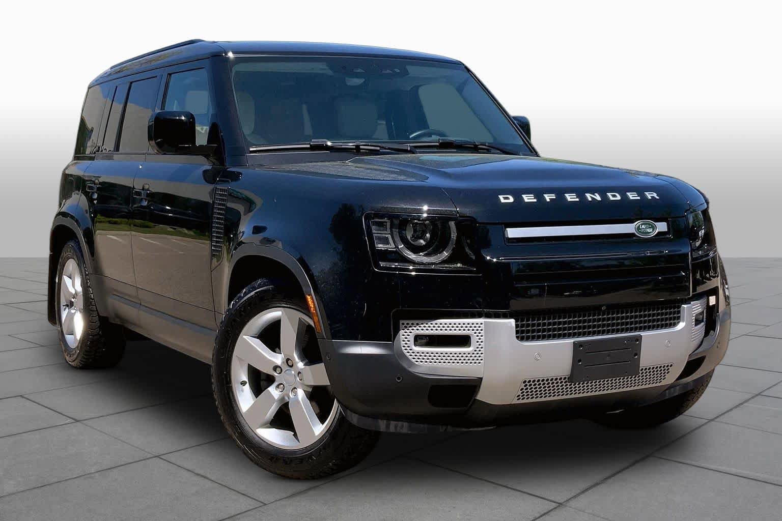 Used 2025 Land Rover Defender 110 S AWD/4WD image 3