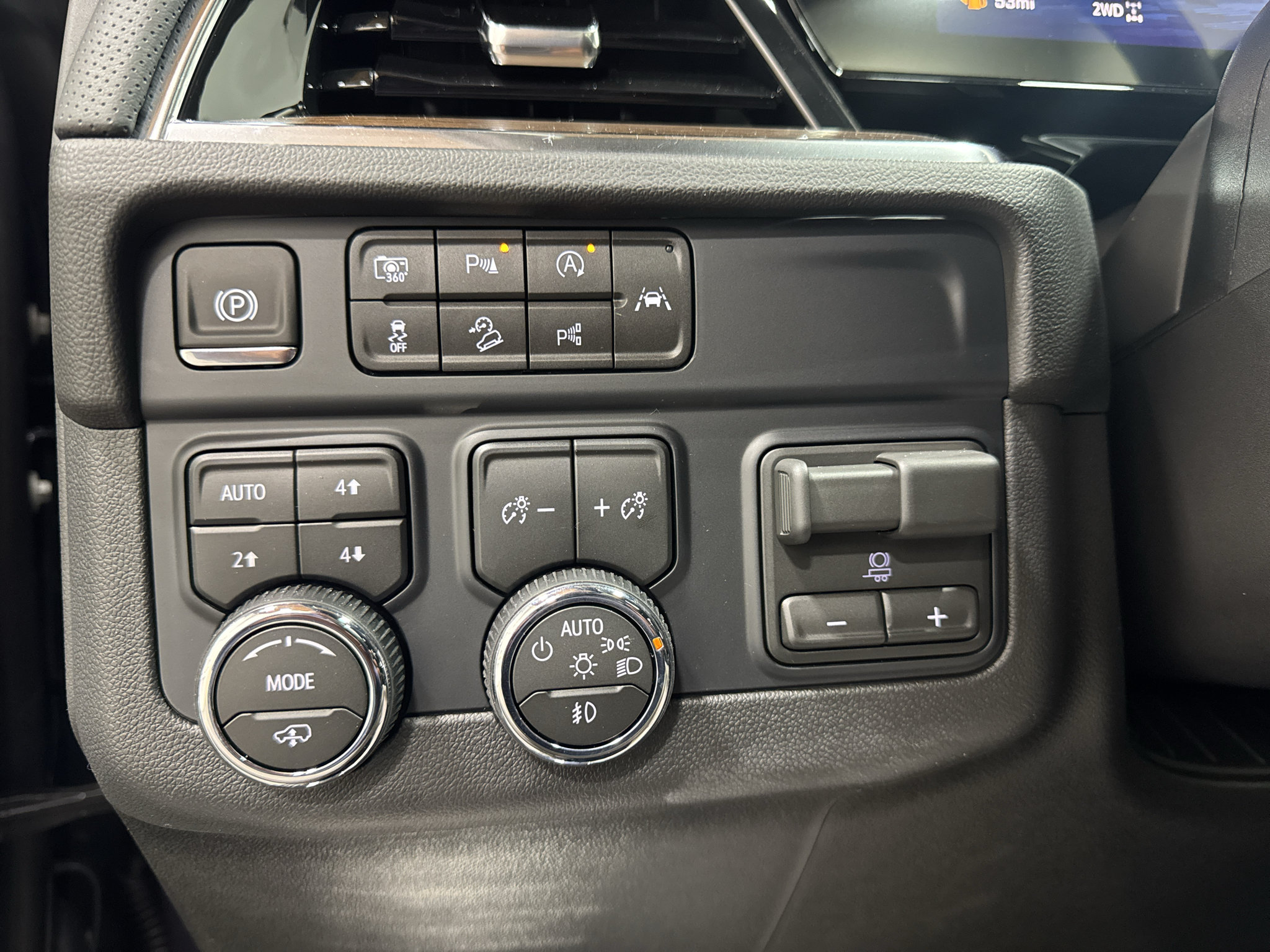 New 2027 Chevrolet Suburban High Country AWD/4WD image 30