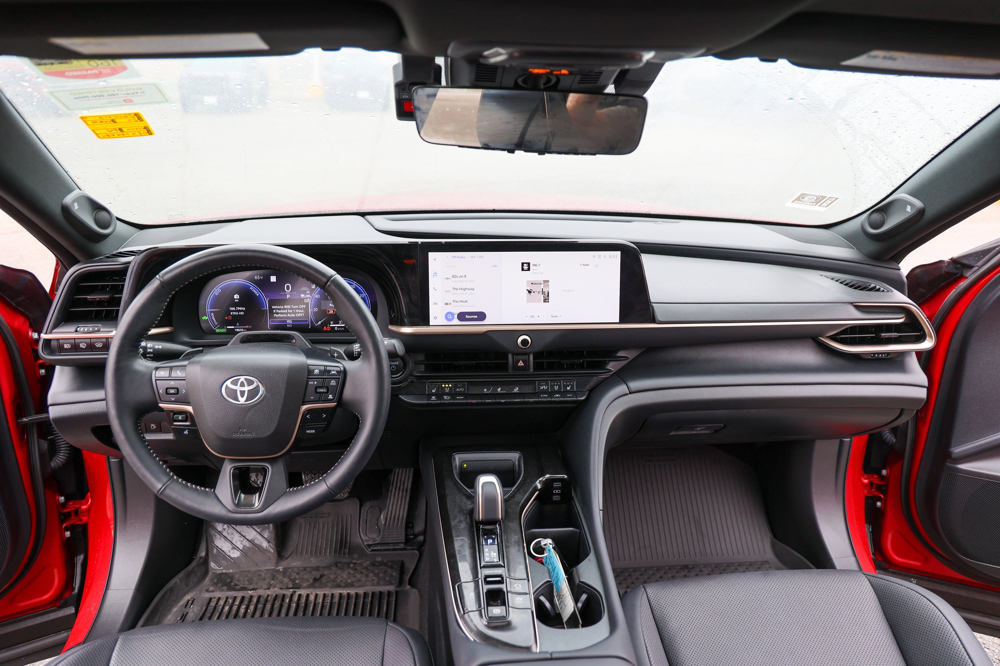 Certified 2025 Toyota Crown Signia w/ Advanced Technology Package image 38