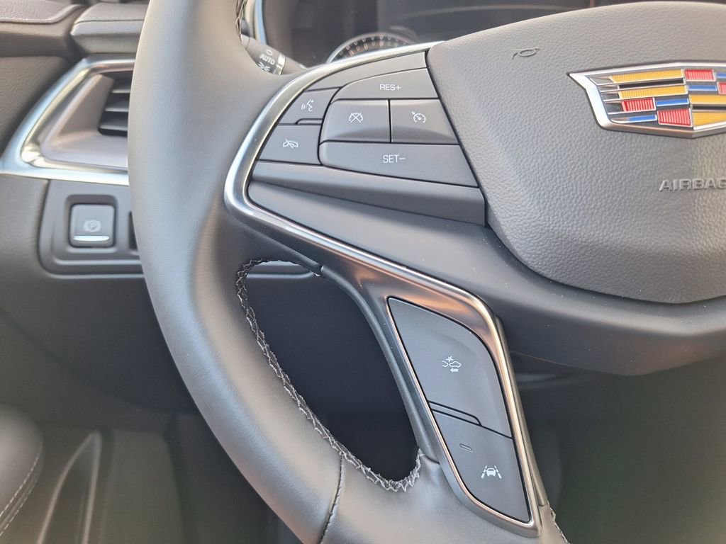New 2026 Cadillac XT5 Luxury w/ LPO, Floor Liner Package image 18