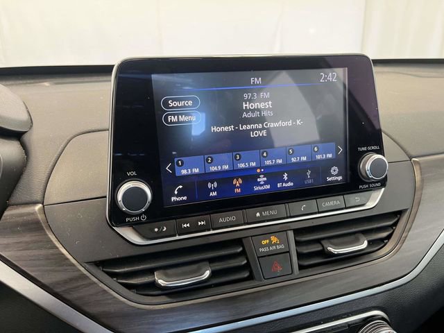 Used 2024 Nissan Altima 2.5 SV image 16