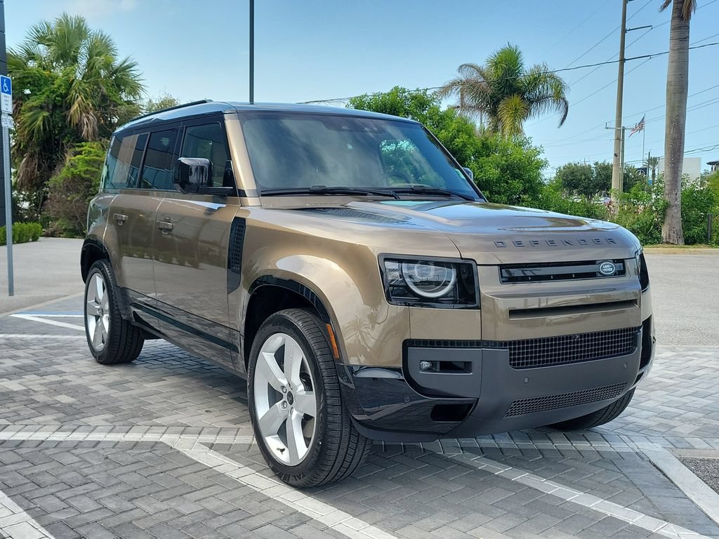 New 2026 Land Rover Defender 110 X-Dynamic SE AWD/4WD image 7