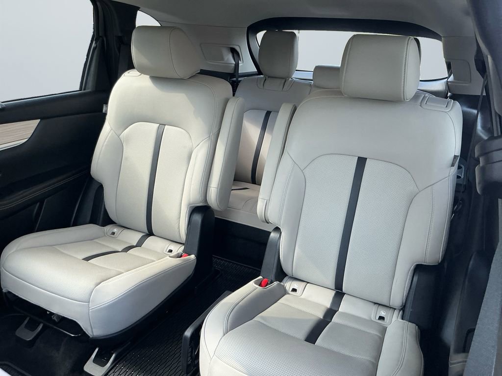 Used 2024 MAZDA CX-90 Plug-In Hybrid w/ Preferred image 14