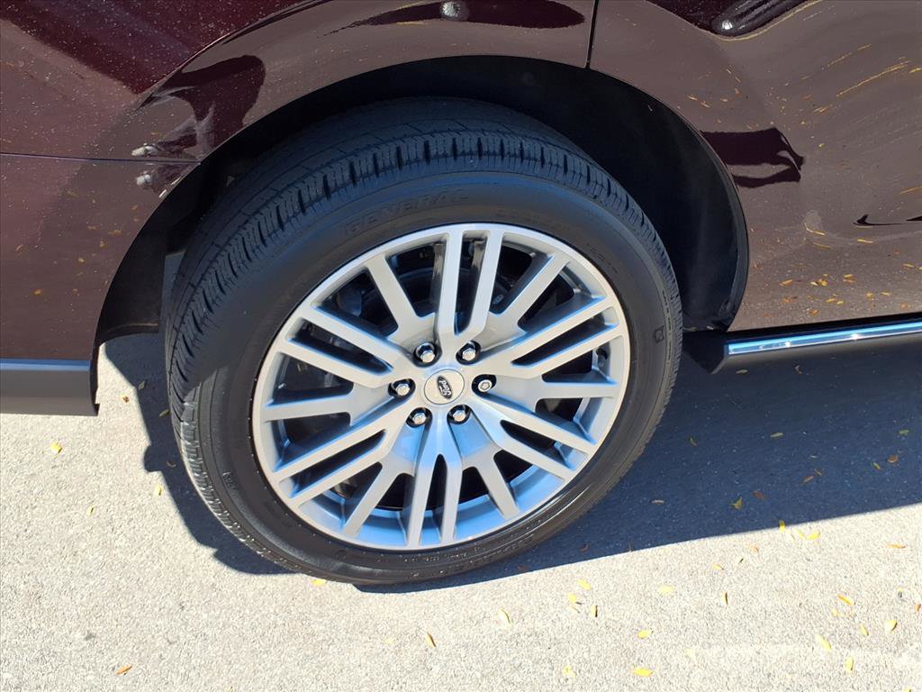 Used 2023 Ford Expedition Limited image 25