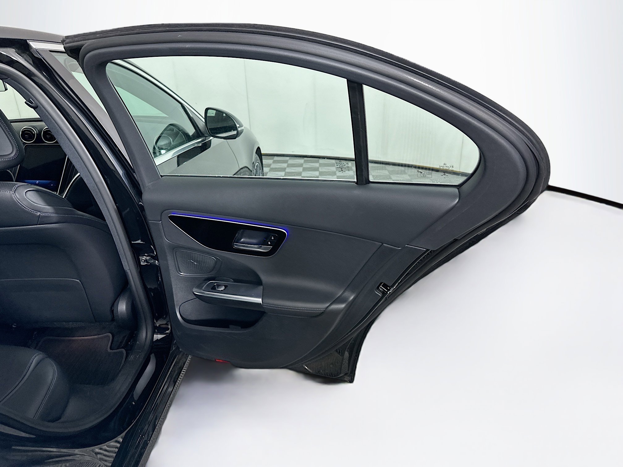 Used 2023 Mercedes-Benz C 300 Sedan image 29