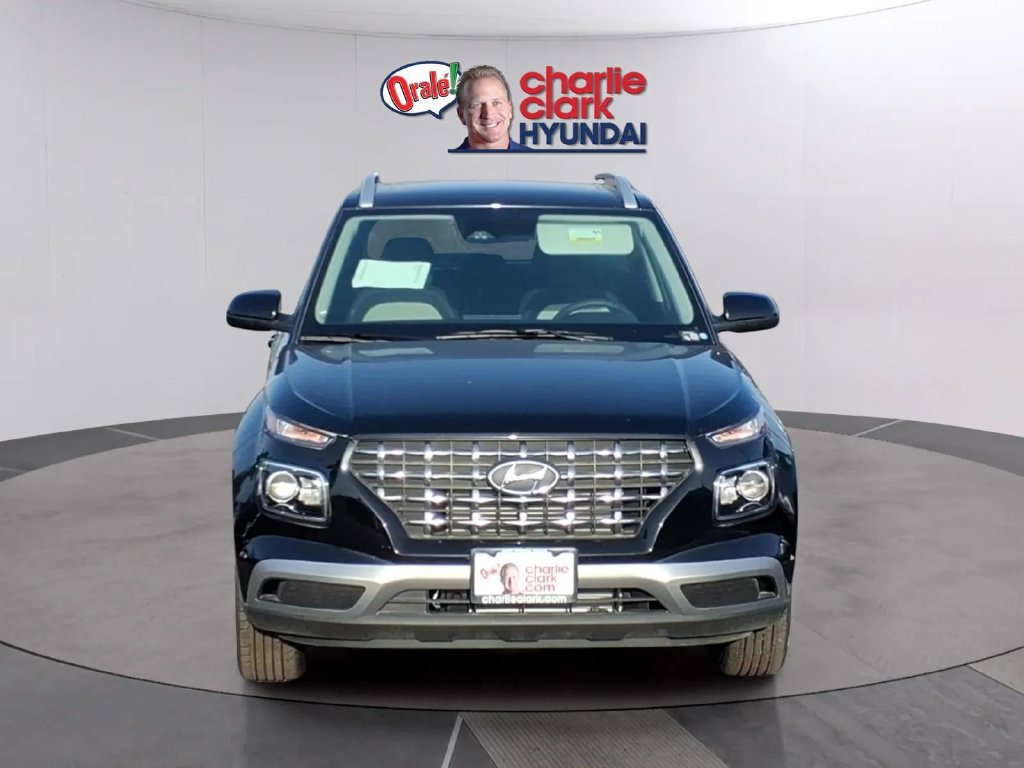 New 2026 Hyundai Venue SEL FWD image 8