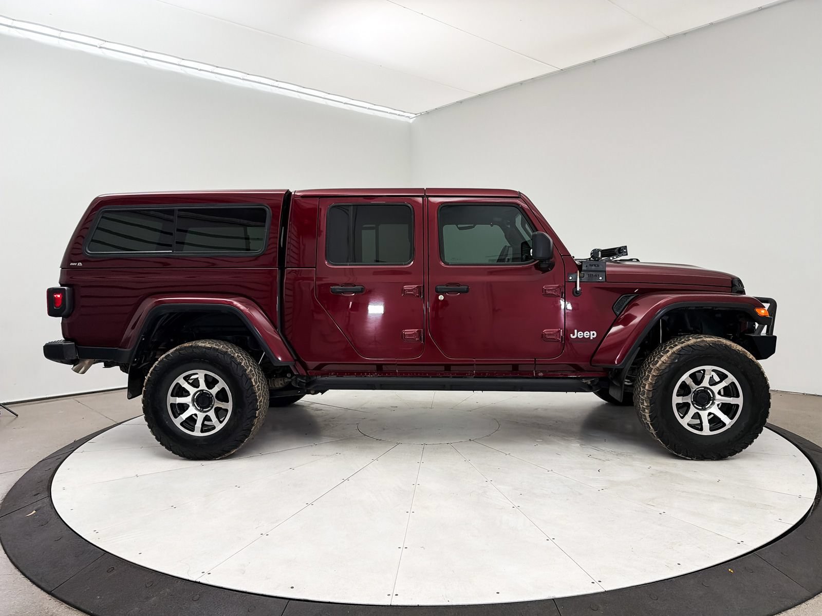 Used 2021 Jeep Gladiator Overland w/ Popular Equipment Package AWD/4WD image 30