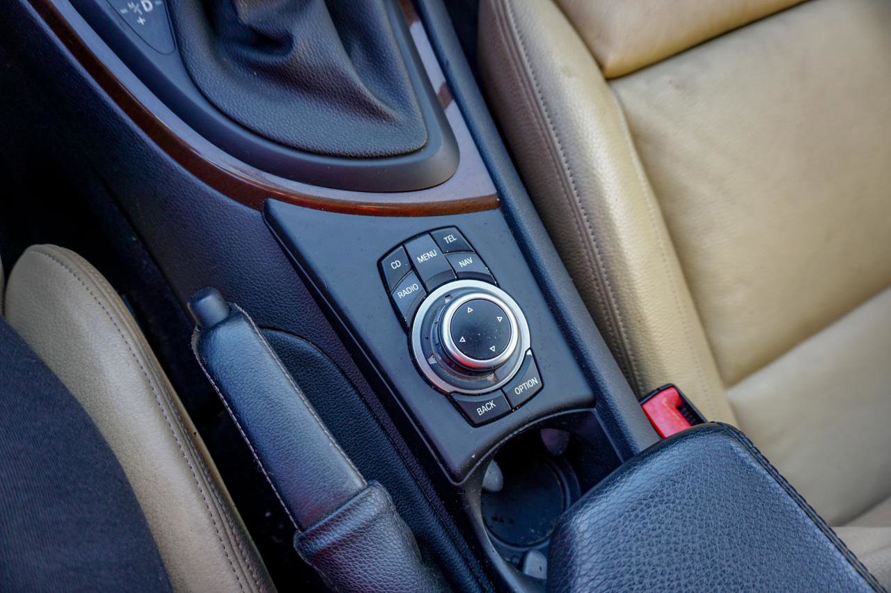 Used 2012 BMW 128i Convertible RWD image 19