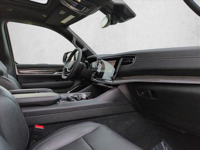 Used 2022 Jeep Wagoneer Series II w/ Premium Group I image 25