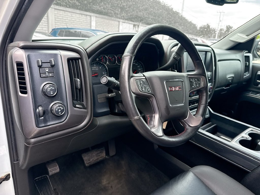 Used 2018 GMC Sierra 1500 SLT w/ All-Terrain Package AWD/4WD image 10