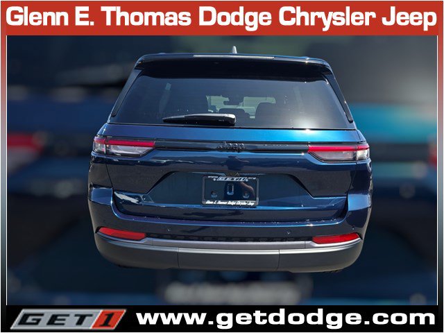 New 2026 Jeep Grand Cherokee Limited w/ Limited Altitude Package RWD image 5