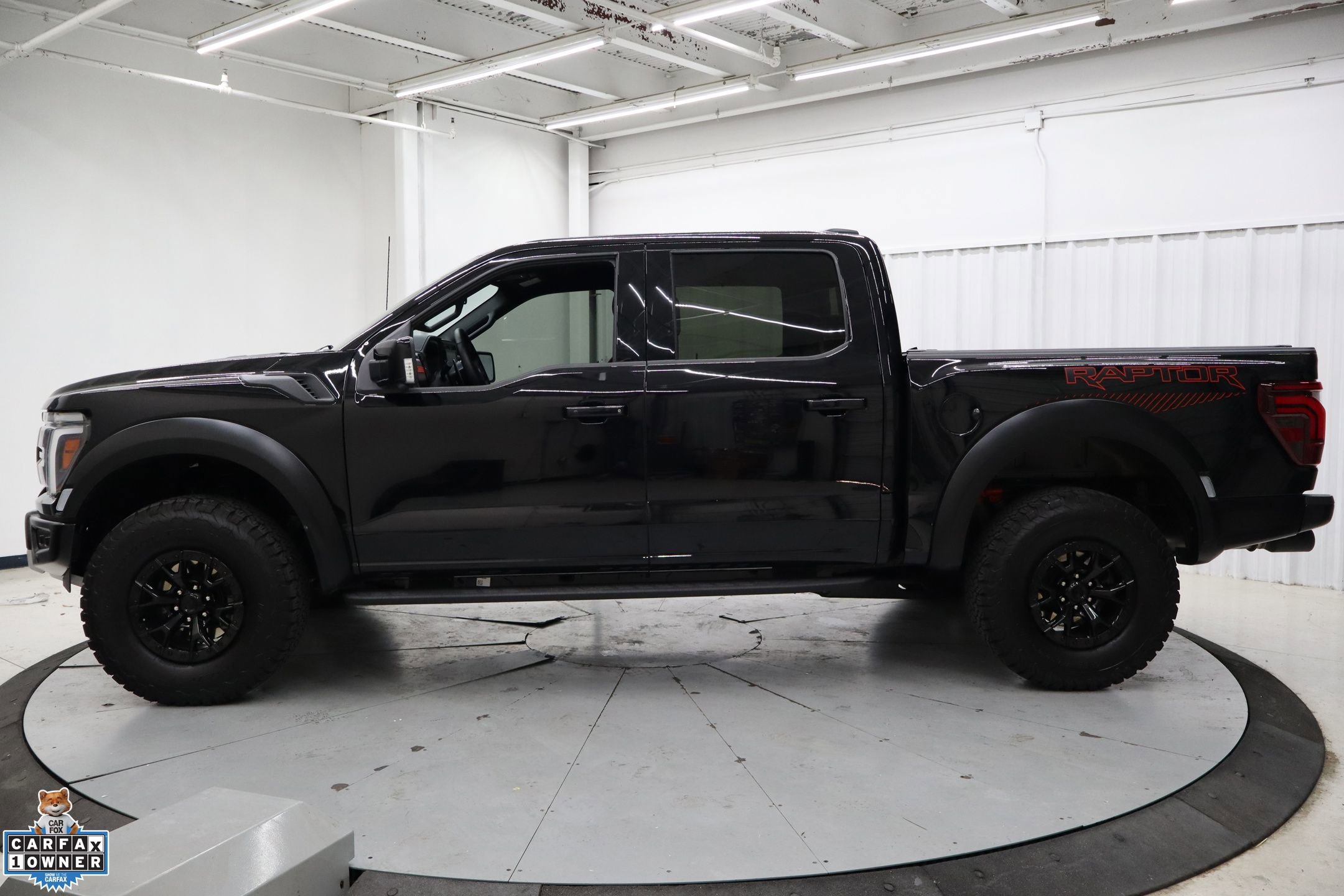 Certified 2025 Ford F150 Raptor AWD/4WD image 9