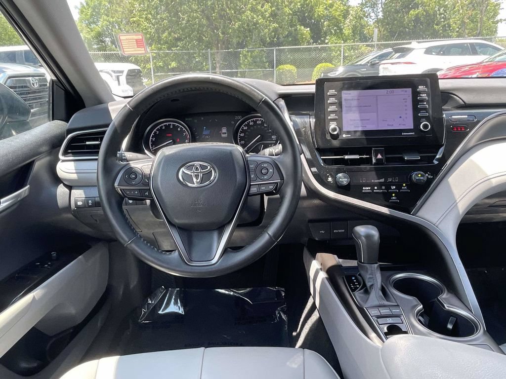 Used 2023 Toyota Camry SE w/ Cold Weather Package AWD/4WD image 17