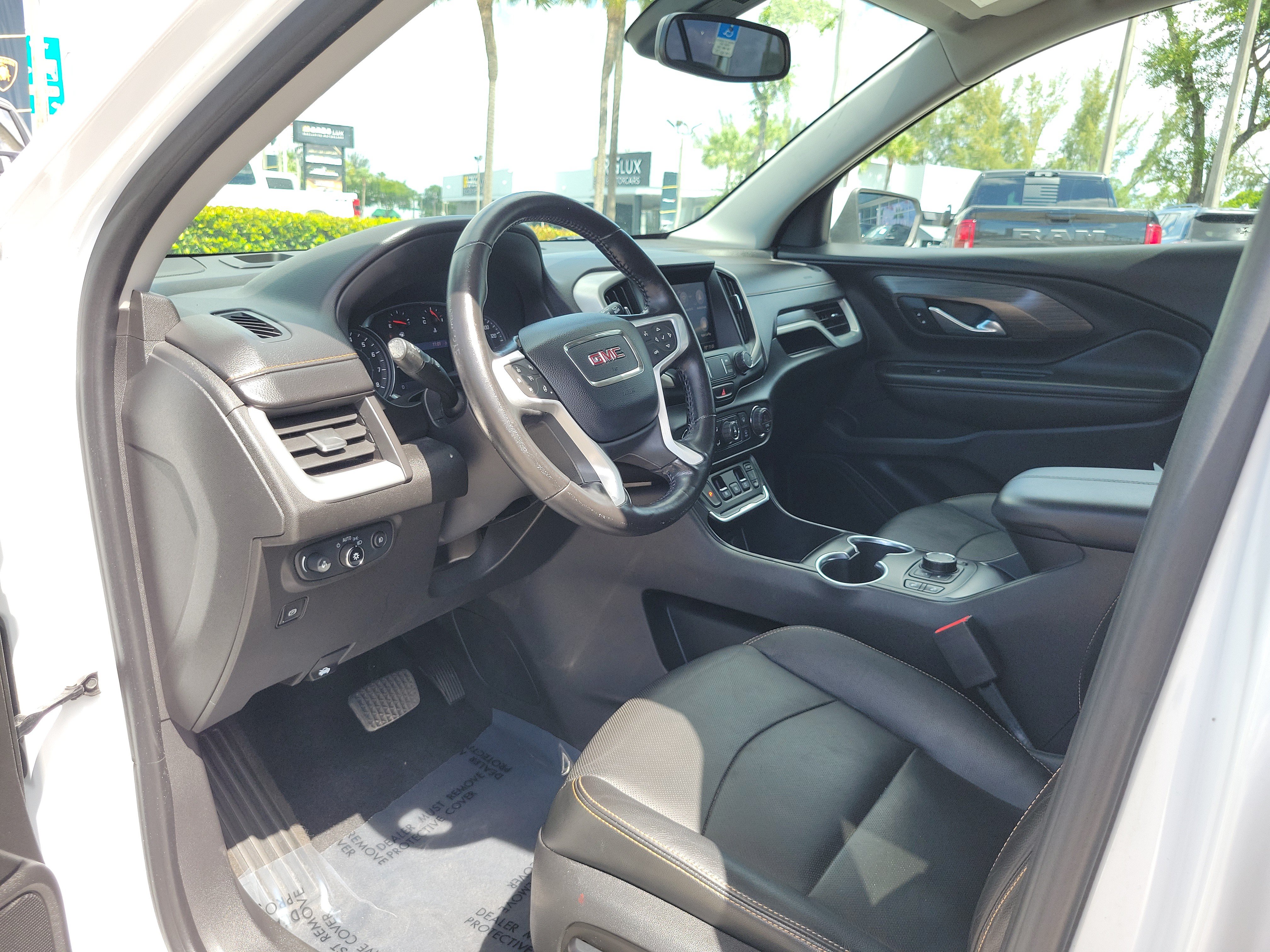 Used 2020 GMC Terrain SLT w/ Preferred Package AWD/4WD image 9