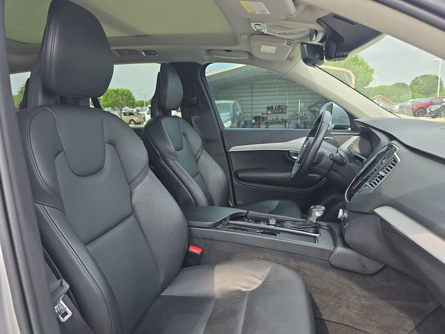 Used 2021 Volvo XC90 T5 Momentum w/ Protection Package Premier FWD image 11