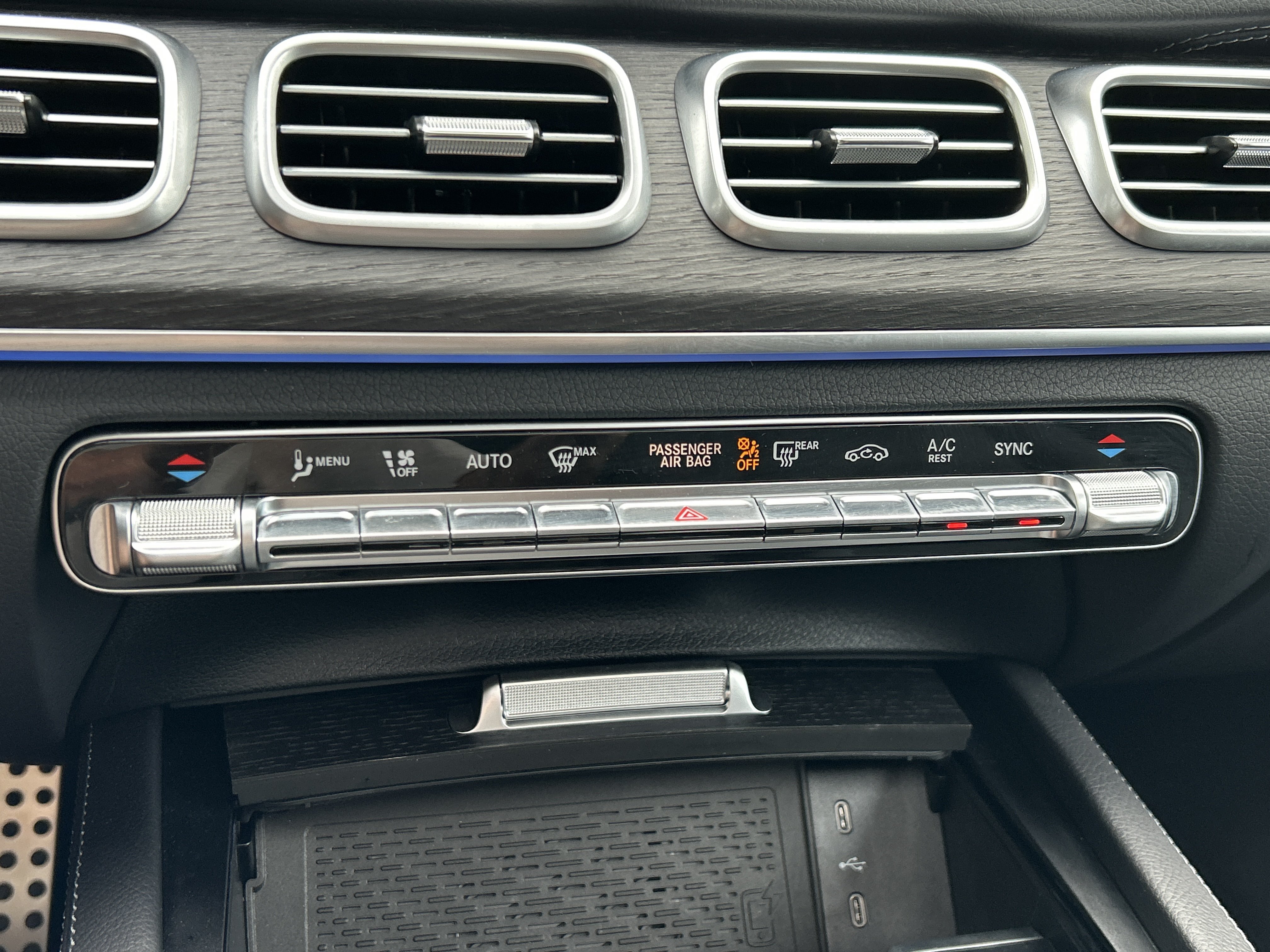 Certified 2026 Mercedes-Benz GLS 450 4MATIC image 34