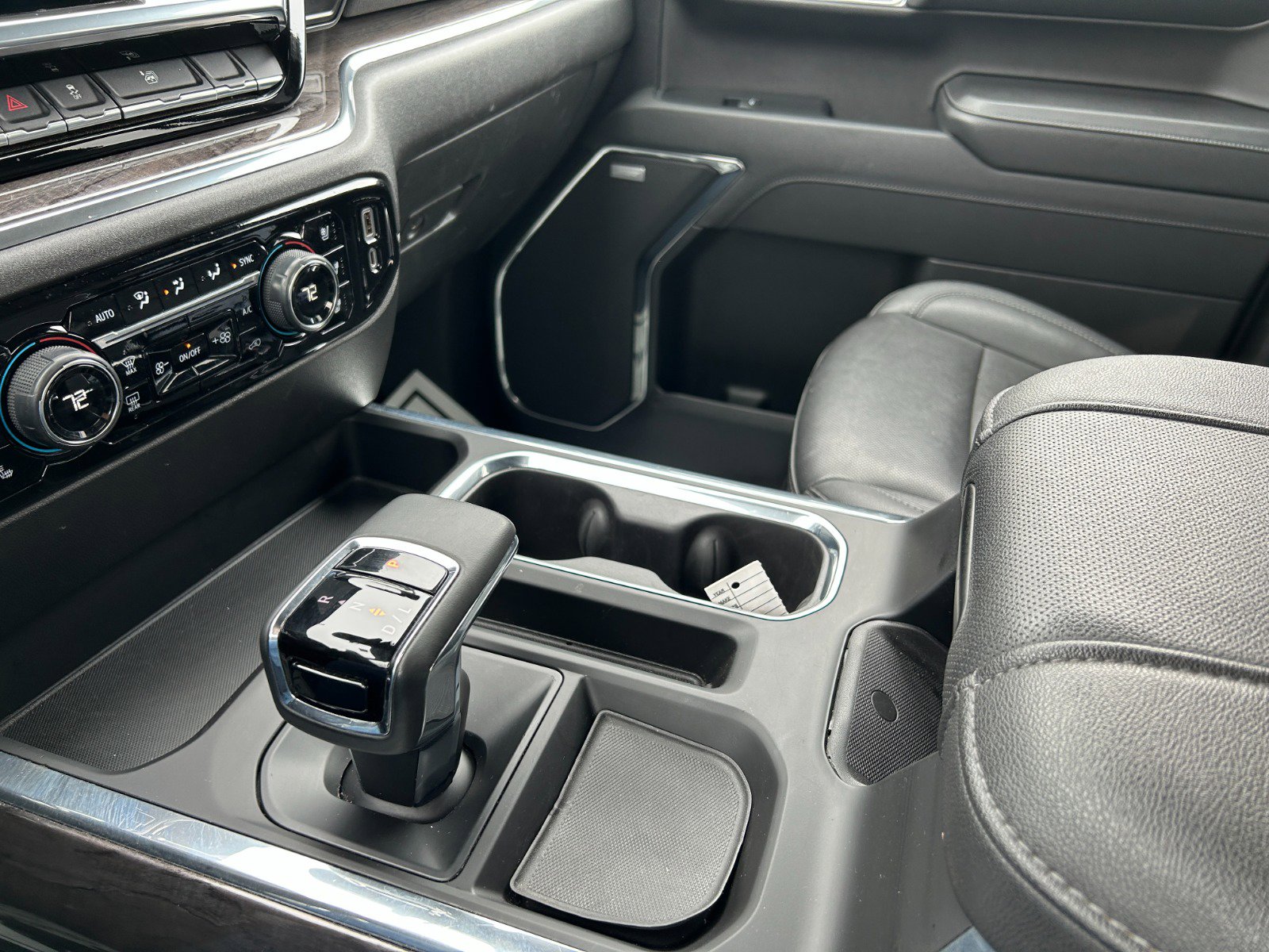 Used 2023 Chevrolet Silverado 1500 LTZ image 32