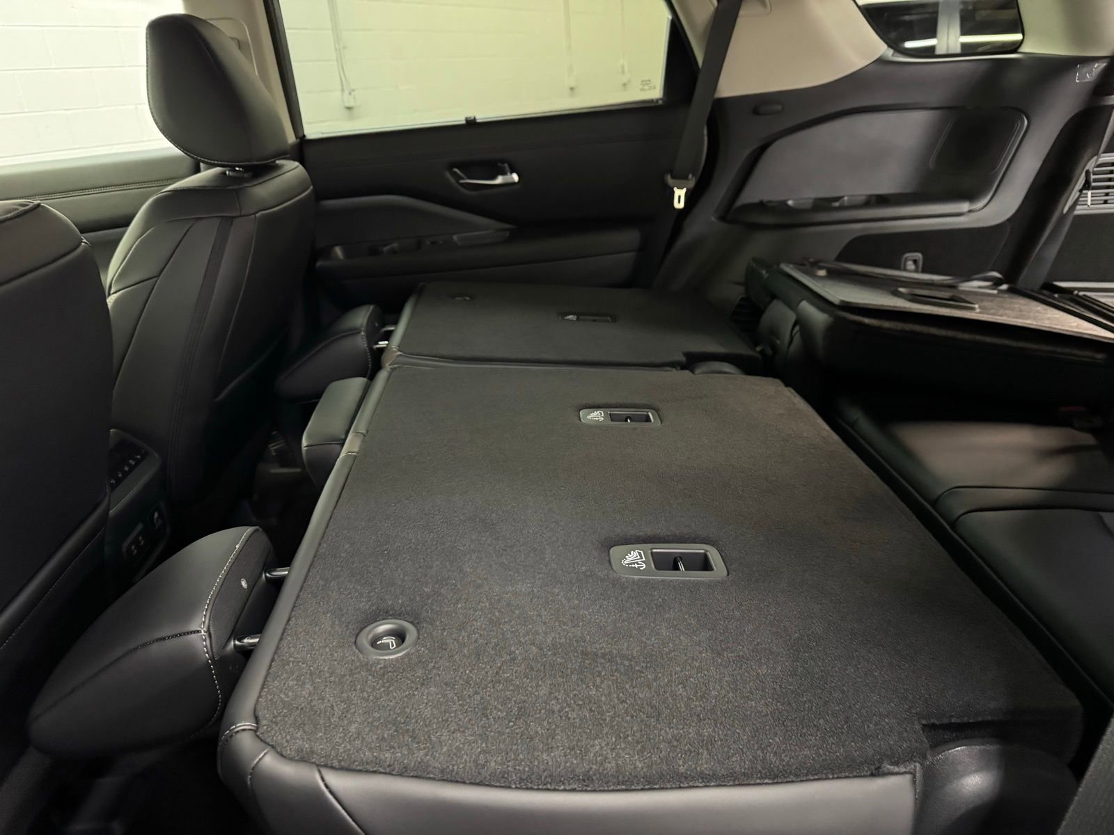 New 2026 Nissan Pathfinder Platinum image 34