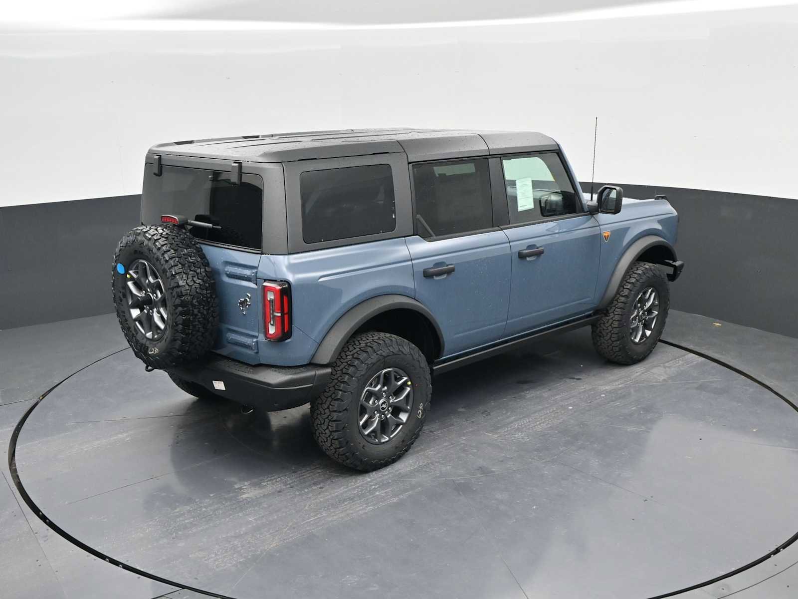 New 2025 Ford Bronco Badlands image 55