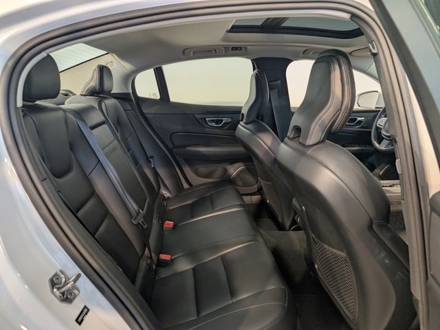Used 2020 Volvo S60 T5 Momentum w/ Protection Package Premier image 28