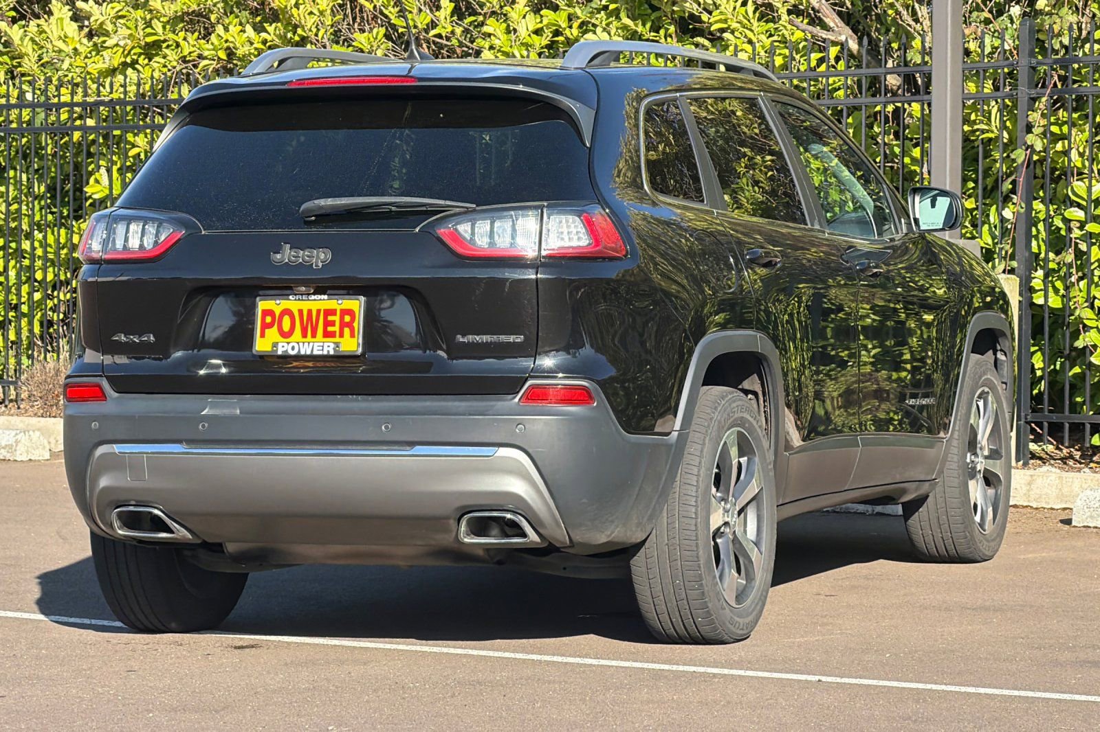 Used 2020 Jeep Cherokee Limited image 4