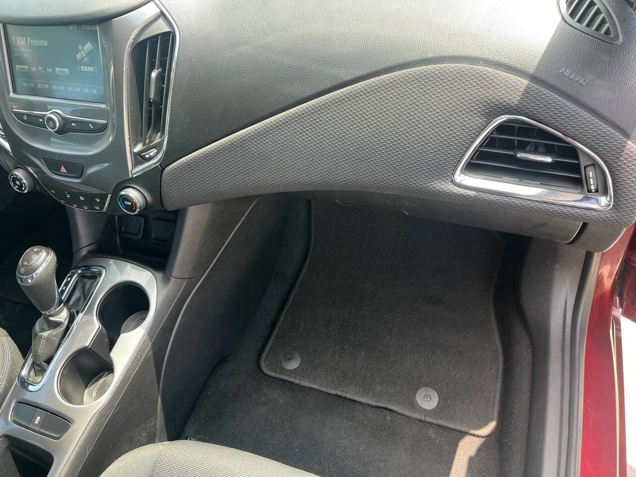 Used 2016 Chevrolet Cruze LT FWD image 34