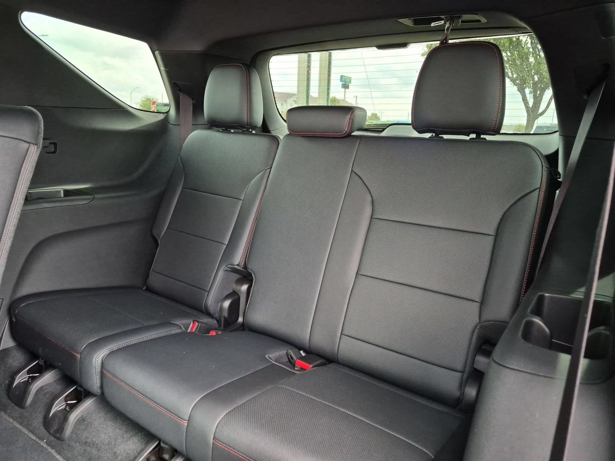 Certified 2026 Chevrolet Traverse RS FWD image 15